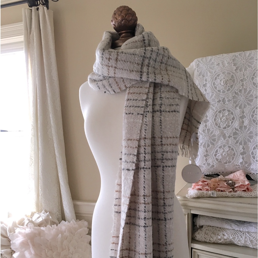 Blanket scarf by Amlee  Lynn